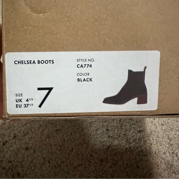 J crew black Chelsea boots - Picture 11 of 11